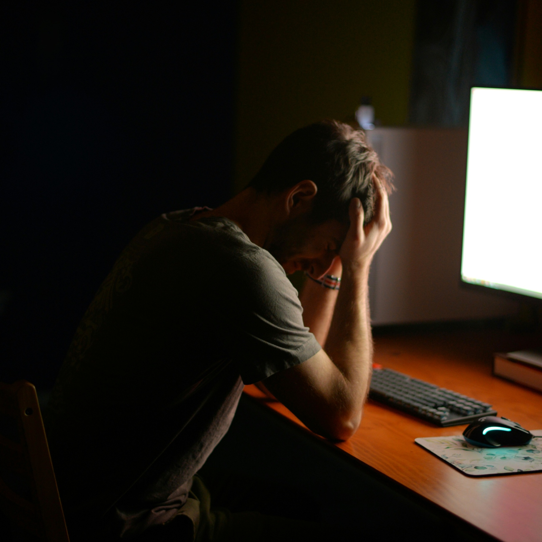 Hypnotherapy to Break Free from Addictive Habits & Compulsions 